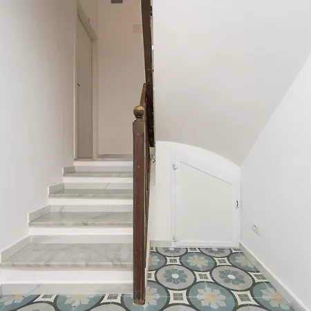 بيت ضيافة Figurari 16 4*